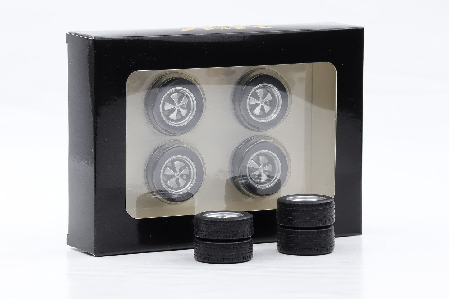1:18 4 Felgen Set Porsche Turbo Fuchsfelgen silber 35mm mit Reifen KK-Scale