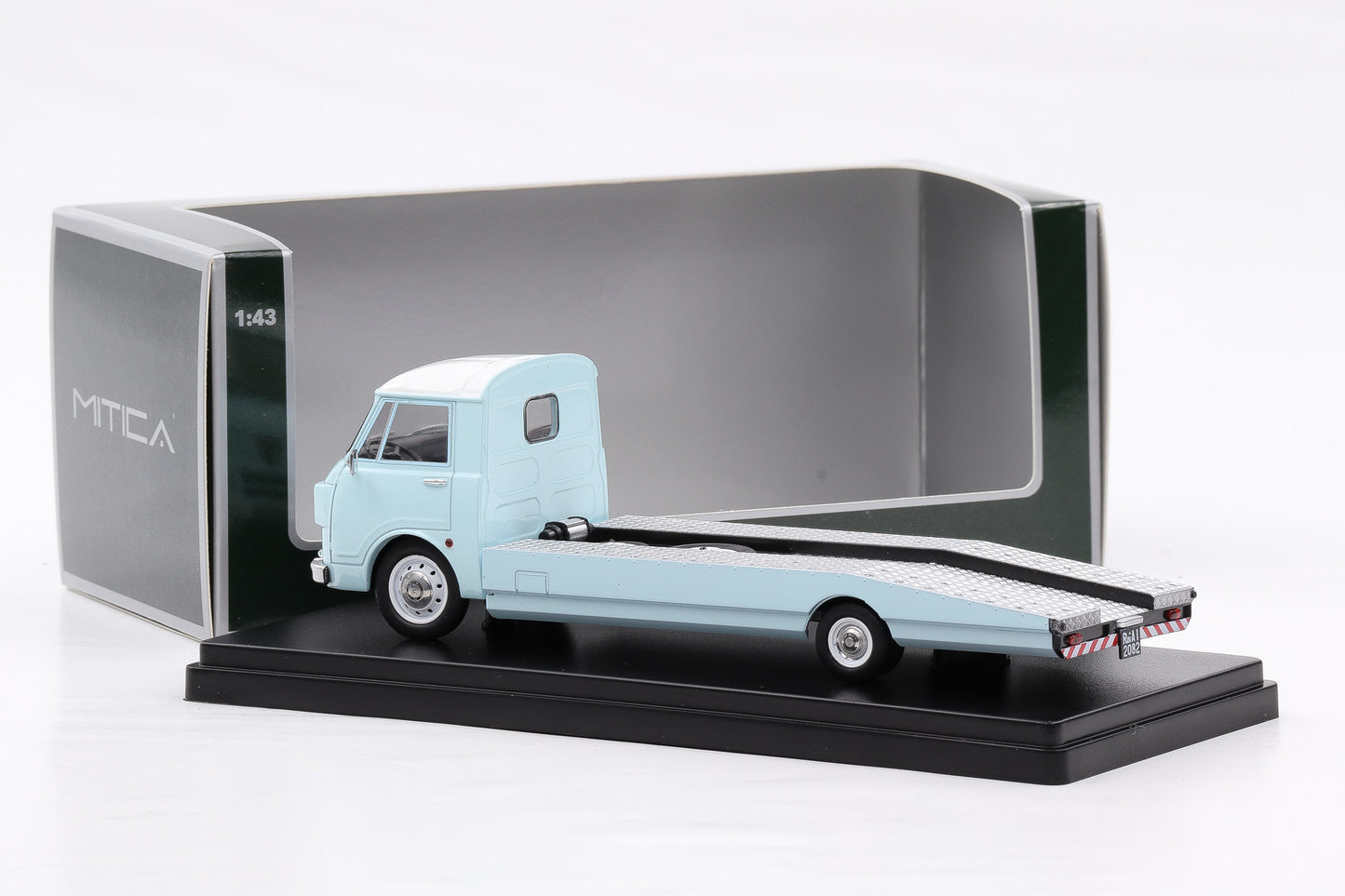 1:43 Mitica Alfa Romeo A12 F12 Car Hauler Transporter LKW 1967 hellblau diecast