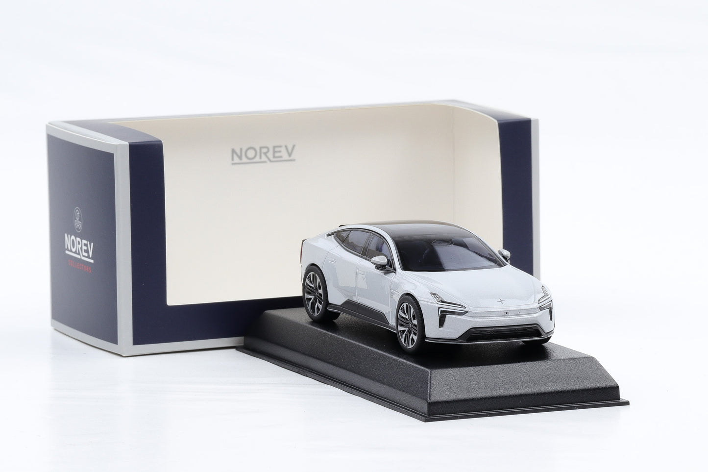 1:43 Norev Polestar 5 Sportwagen 2025 Magnesium 875012 diecast