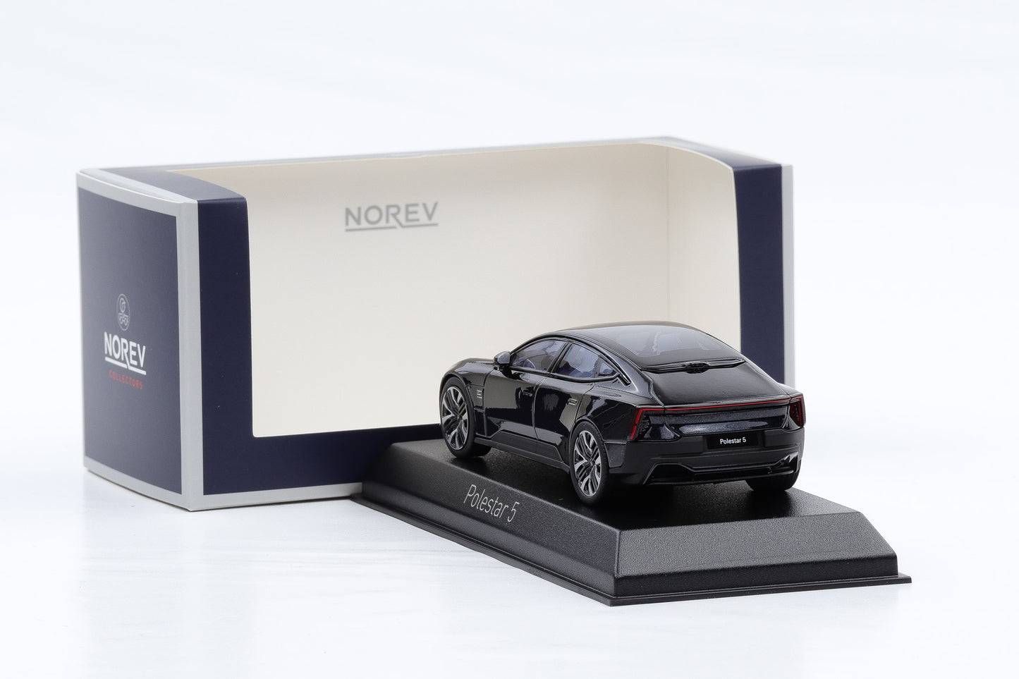 1:43 Norev Polestar 5 Sportwagen 2025 Space 875015 diecast
