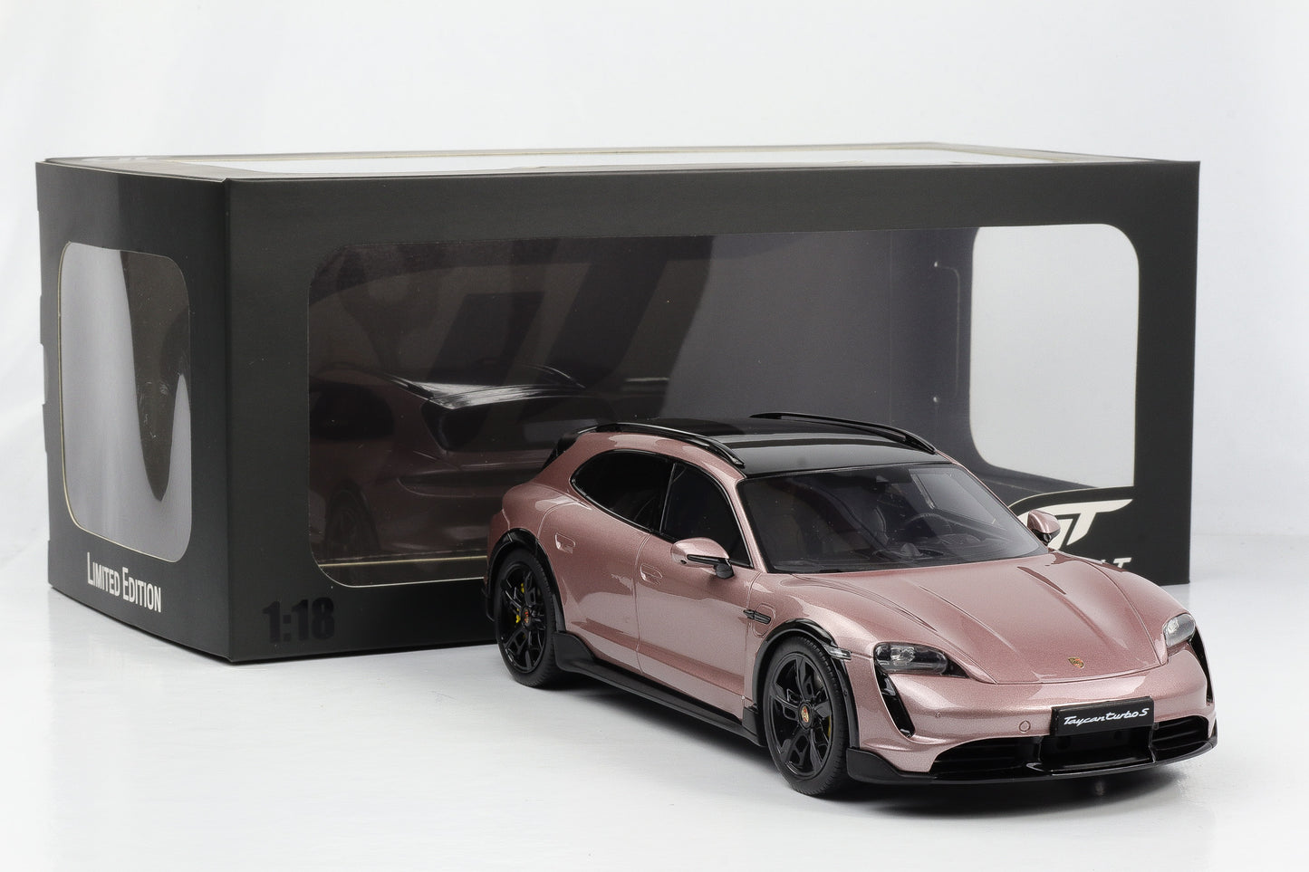 1:18 GT Spirit GT440 Porsche Taycan Turbo S Cross Turismo frozen berrry metallic 2022