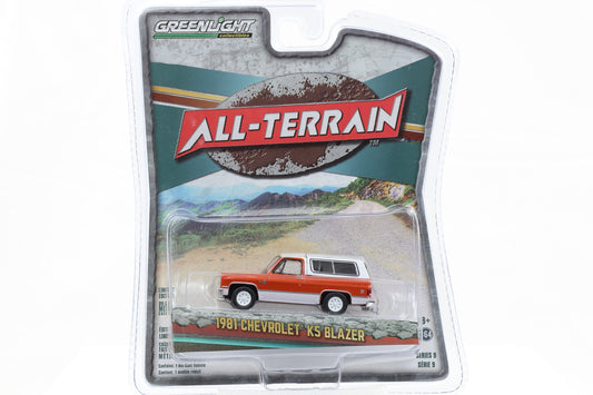 1:64 Greenlight 1981 Chevrolet K5 Blazer weiß-orange All-Terrain Series