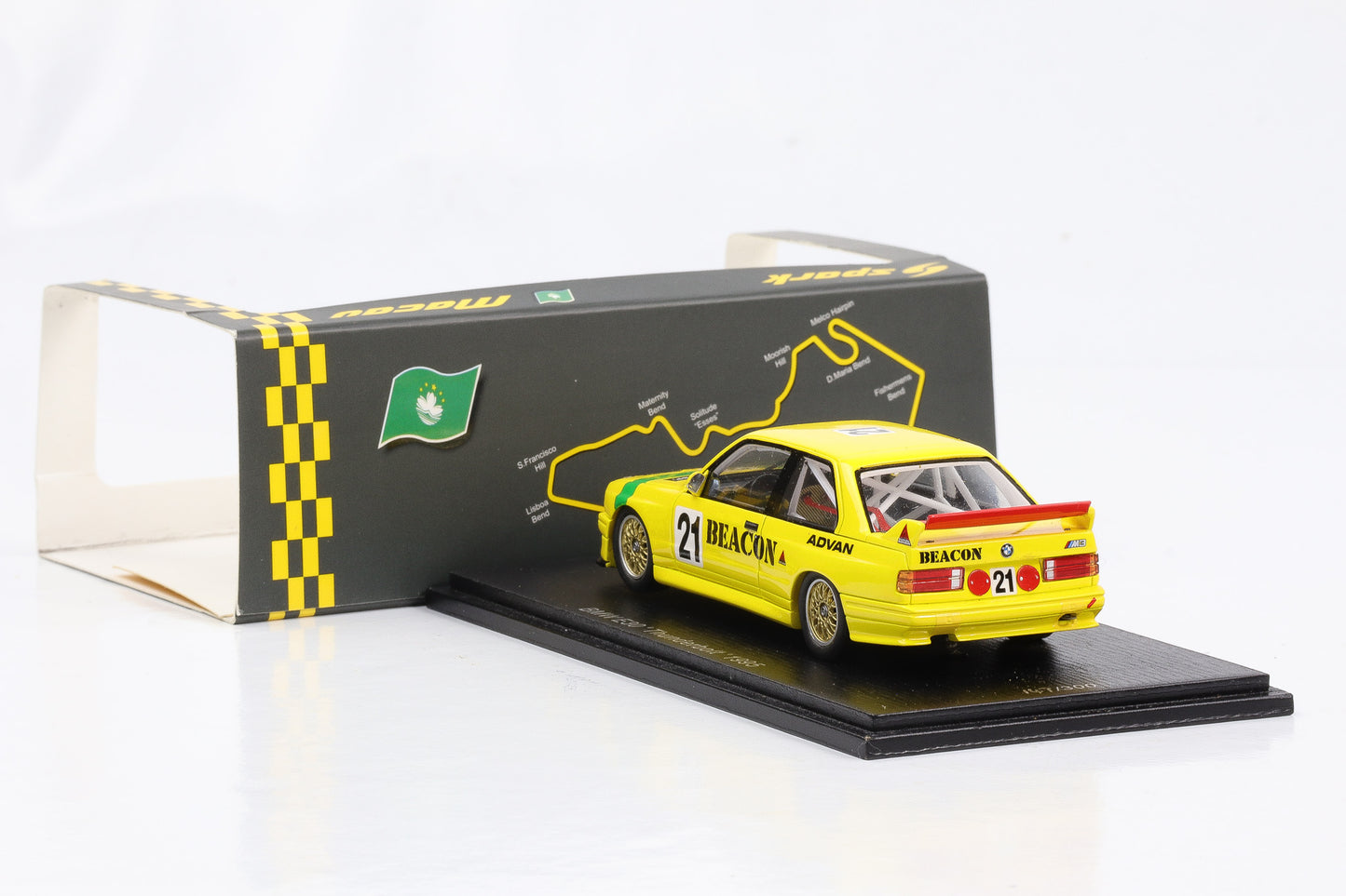 1:43 Spark BMW E30 Thunderbolt 1995 #21 gelb