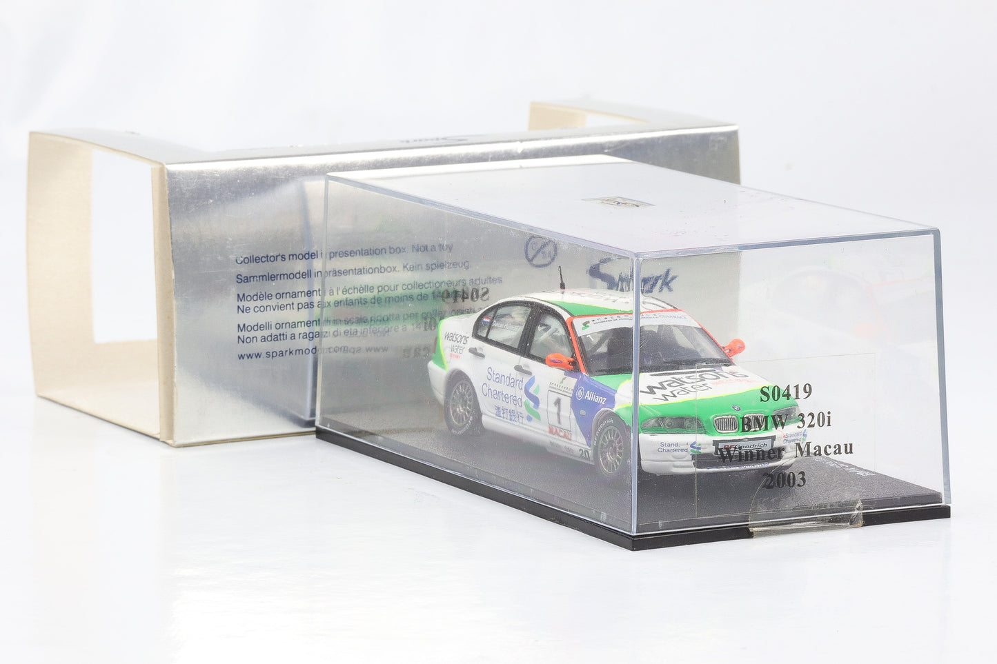 1:43 Spark BMW 320i Winner Macau Guia Race 2003 D. Huisman