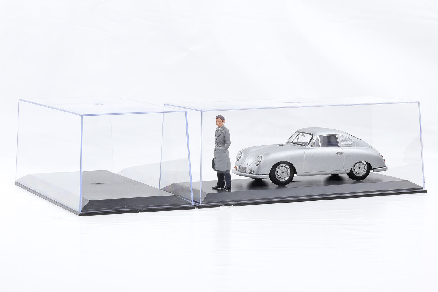 1:18 Klarsichtbox Kunststoff Vitrine Diorama Acrylbox ohne Inhalt 2er Set - stapelbar
