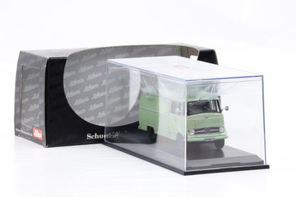 1:43 Schuco Mercedes-Benz L 319 Kastenwagen grün no. 02801