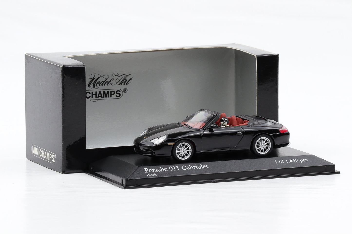 1:43 Minichamps Porsche 911 996 Carrera Cabriolet 2001 schwarz mit Hunden P.Lang