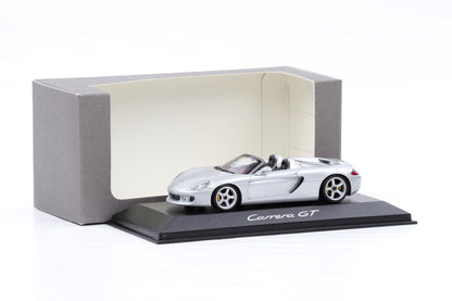 1:43 Minichamps Porsche Carrera GT (980) 2000 silber WAP Dealer