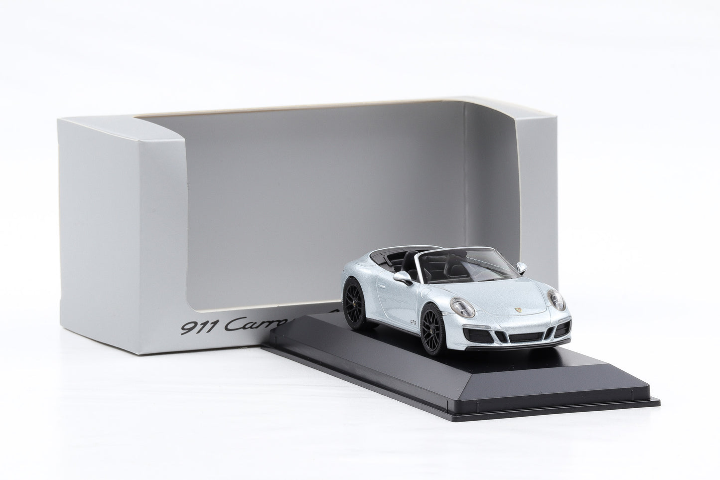 1:43 Herpa Porsche 911 Carrera 4 GTS Cabrio 991 II rhodiumsilber metallic WAP Dealer