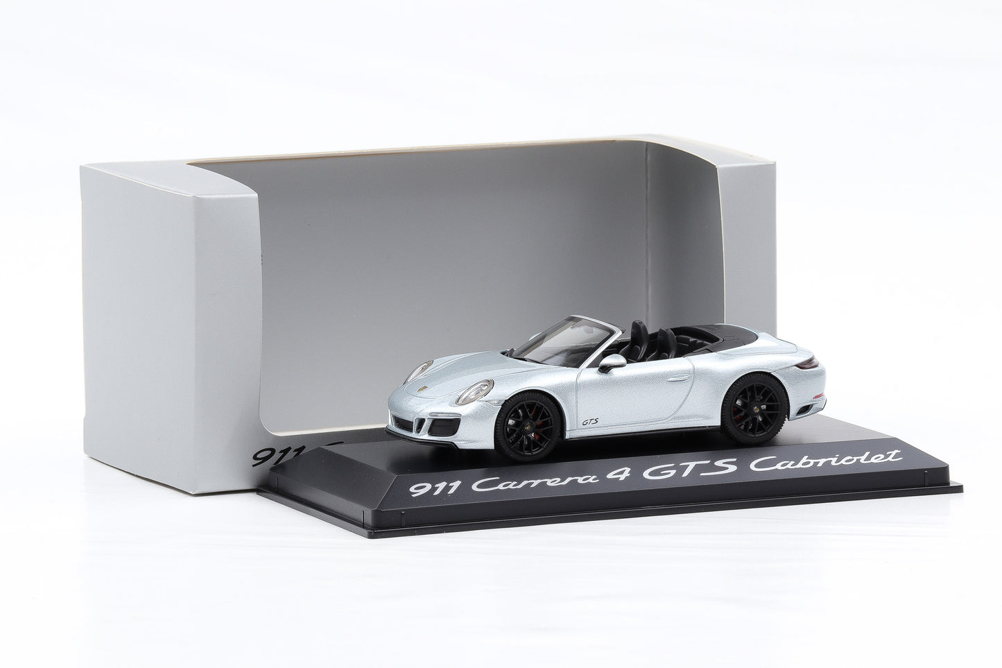 1:43 Herpa Porsche 911 Carrera 4 GTS Cabrio 991 II rhodiumsilber metallic WAP Dealer