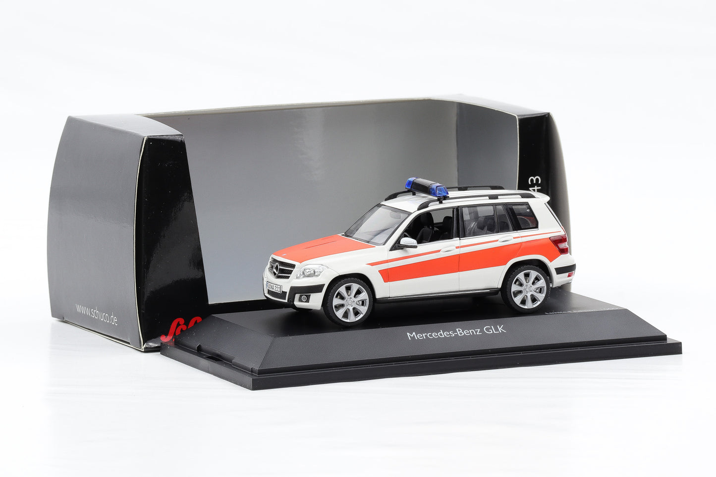 1:43 Mercedes-Benz GLK X204 2011 Notarzt limited Schuco 450727800