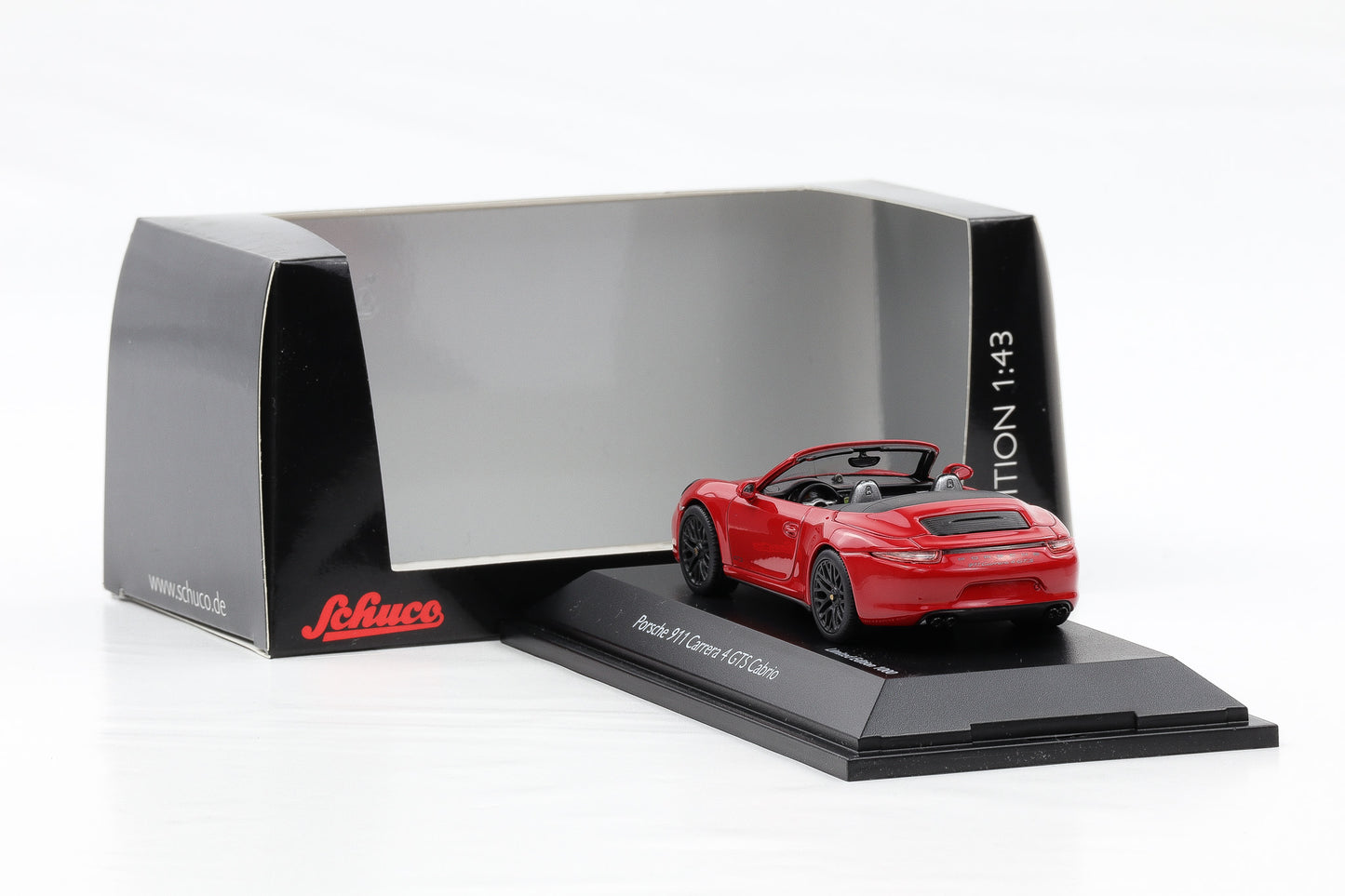 1:43 Porsche 911 991 Carrera 4 GTS Cabrio mit Dach indischrot Schuco