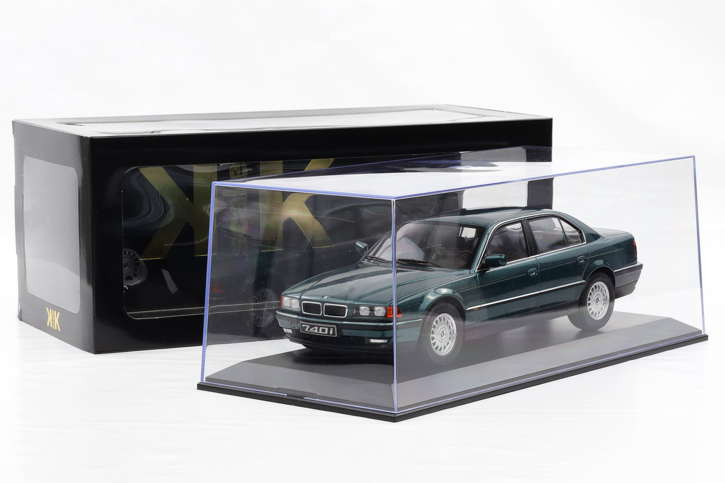 1:18 kk Scale BMW 740i E38 Serie 1 1994 Ascot Green Metallic (353) Diecast + Vitrine