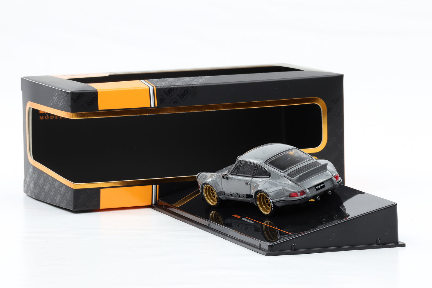 1:43 IXO Porsche 911 RWB Rauh-Welt Backdate grau gold wheels MOC308