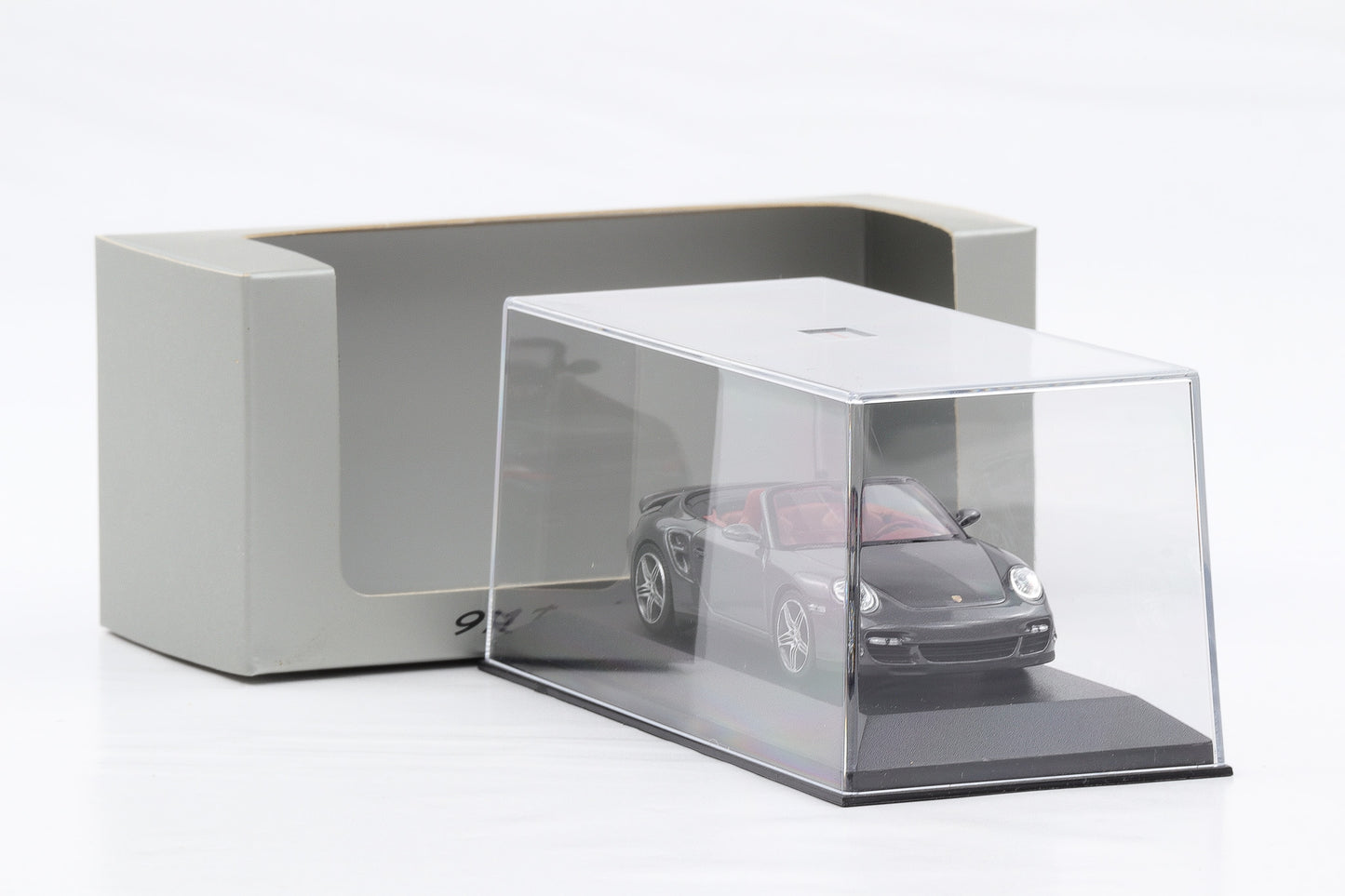 1:43 Minichamps Porsche 911 997 Turbo Cabriolet Meteorgrau met. WAP Dealer