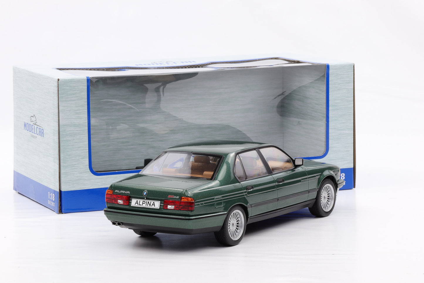 1:18 MCG BMW Alpina B11 3.5 dunkelgrün metallic 1992 MCG18233