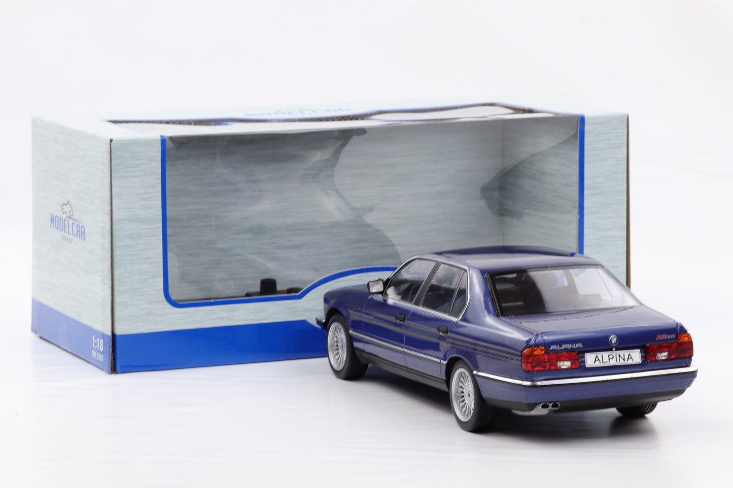 1:18 MCG BMW Alpina B11 3.5 dunkelblau metallic 1992 + Vitrine