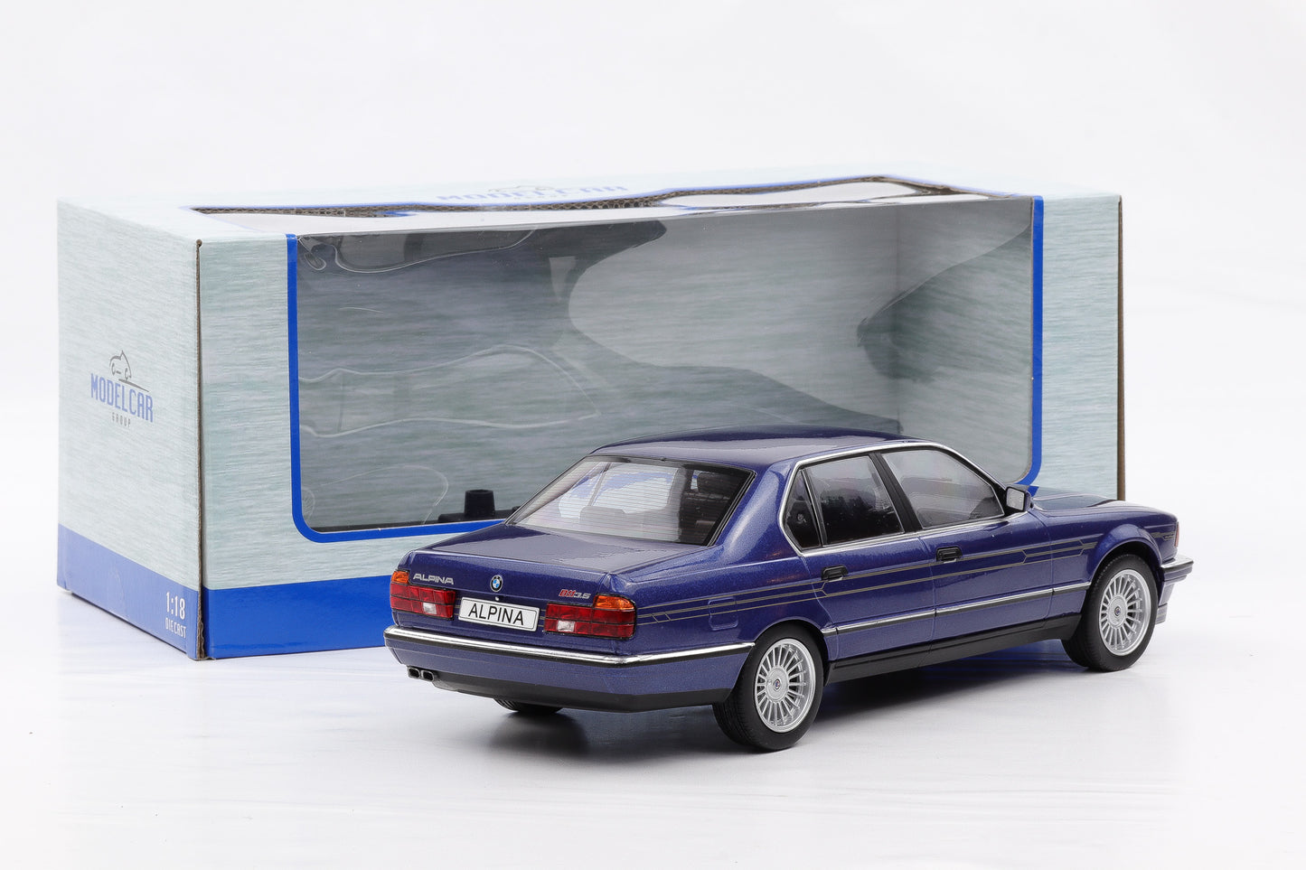 1:18 MCG BMW Alpina B11 3.5 dunkelblau metallic 1992 MCG18232