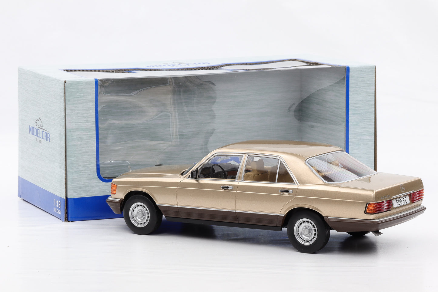 1:18 MCG Mercedes Benz 500 SE S-Klasse W126 beige metallic 1979