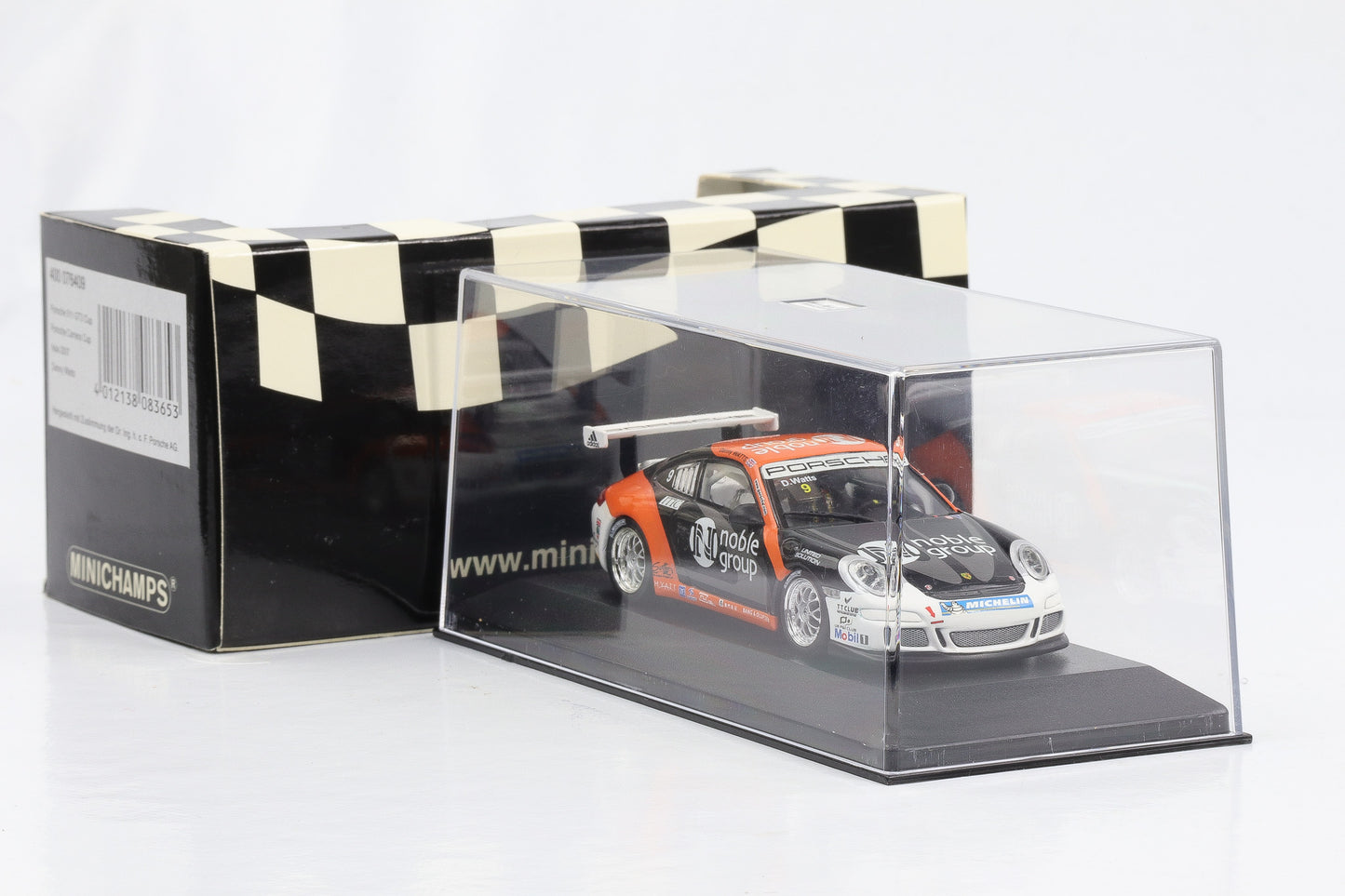 1:43 Minichamps Porsche 911 GT3 Carrera Cup Asia 2007 D. Watts #9