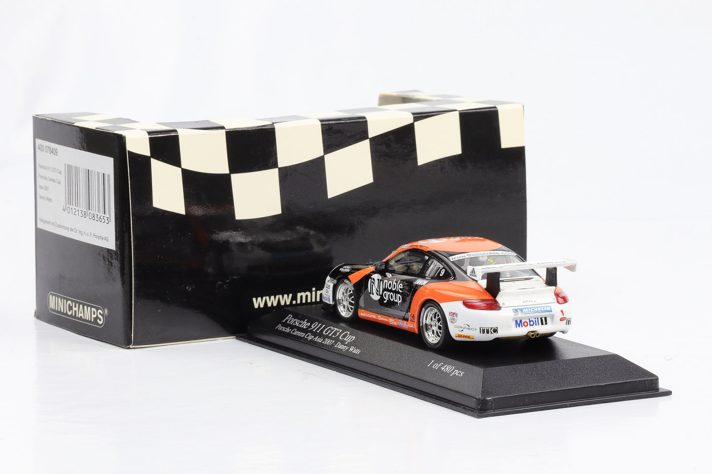 1:43 Minichamps Porsche 911 GT3 Carrera Cup Asia 2007 D. Watts #9