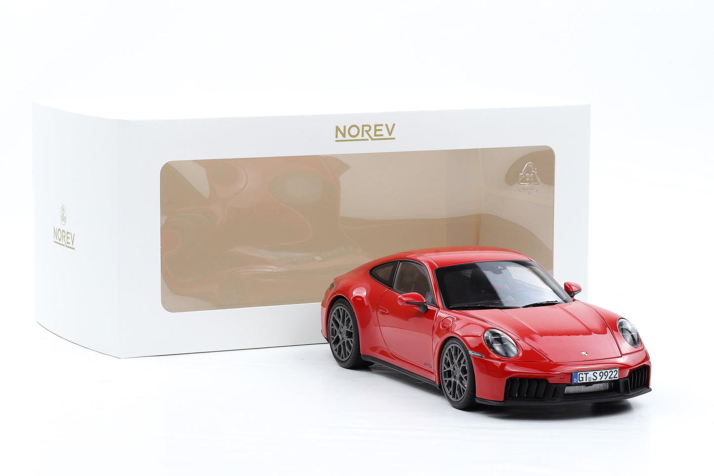 1:18 Norev Porsche 911 992.2 Carrera 4 GTS Coupe 2024 Guards red
