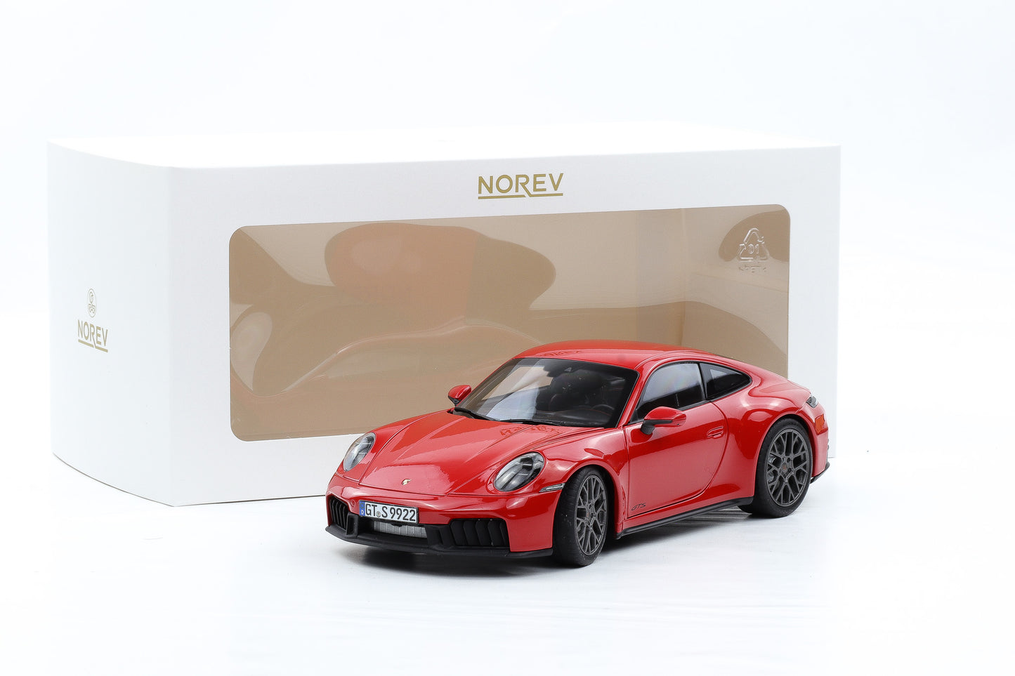 1:18 Norev Porsche 911 992.2 Carrera 4 GTS Coupe 2024 Guards red
