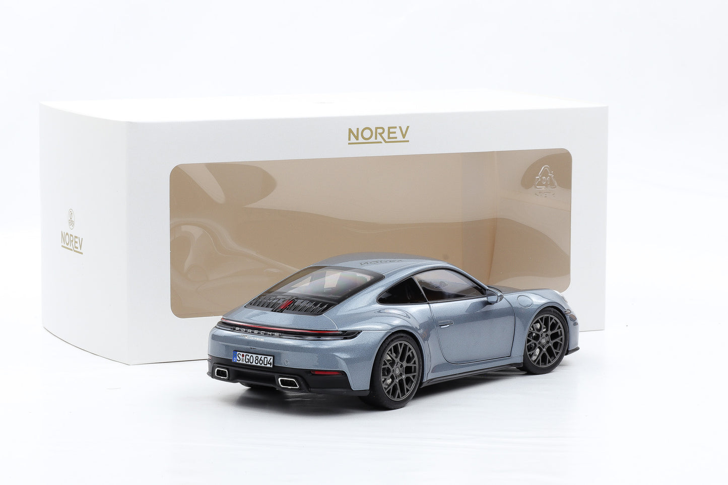1:18 Norev Porsche 911 992.2 Carrera Coupe Polar silver metallic 2024