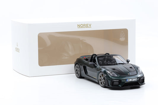 1:18 Norev Porsche 718 Spyder RS Weissach Package 2023 Forest green metallic