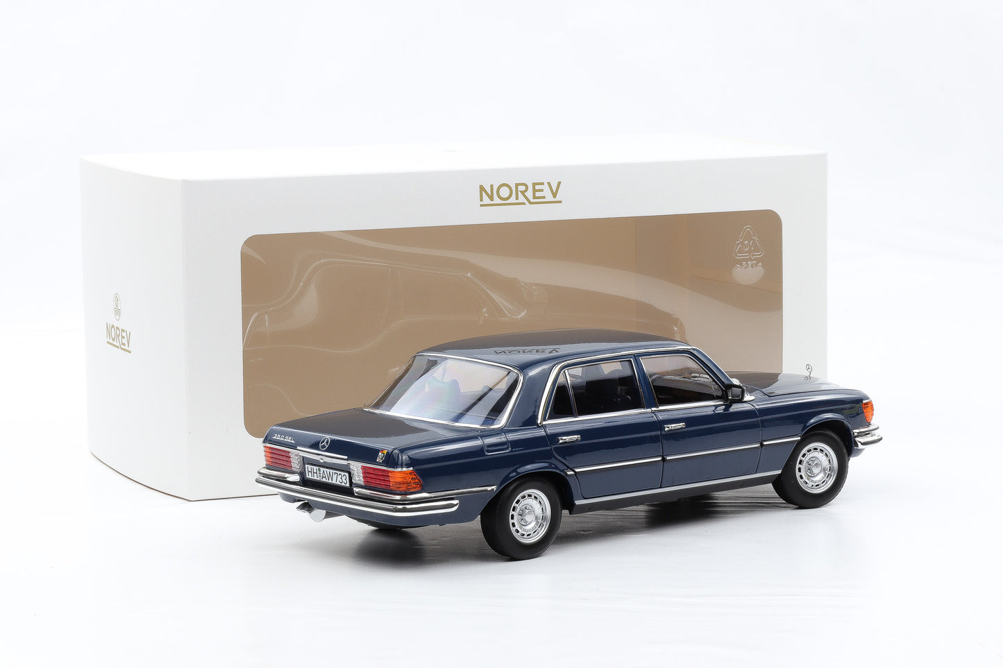 1:18 Norev Mercedes-Benz 350 SEL W116 hansa blue 1973/80  full opening