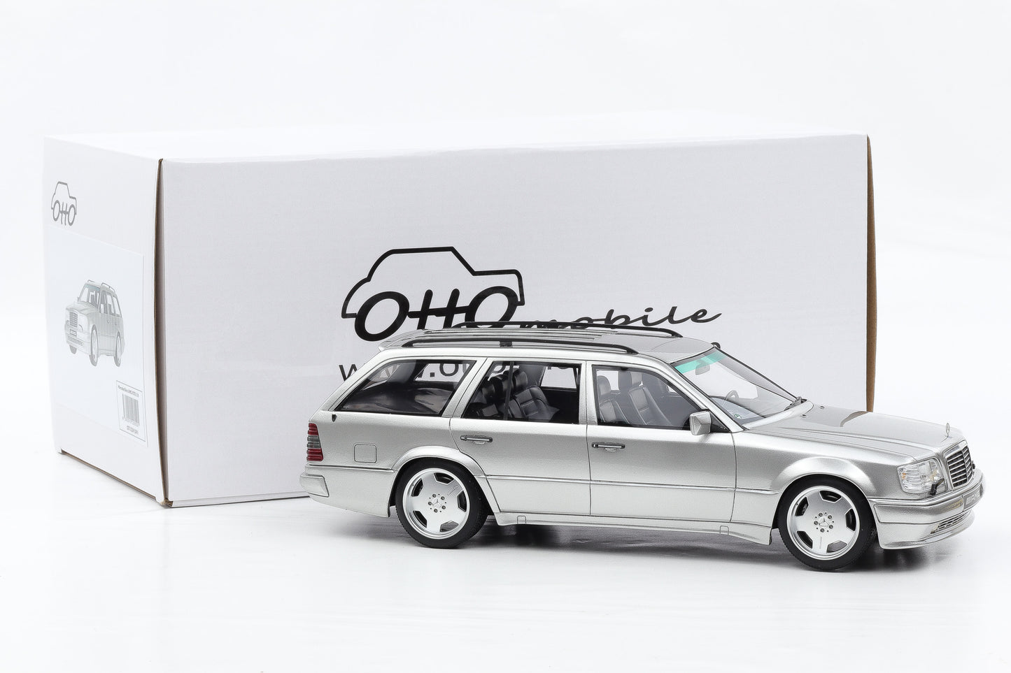 1:18 OTTOmobile Mercedes Benz W124 AMG 70TE 1998 silber OT1224