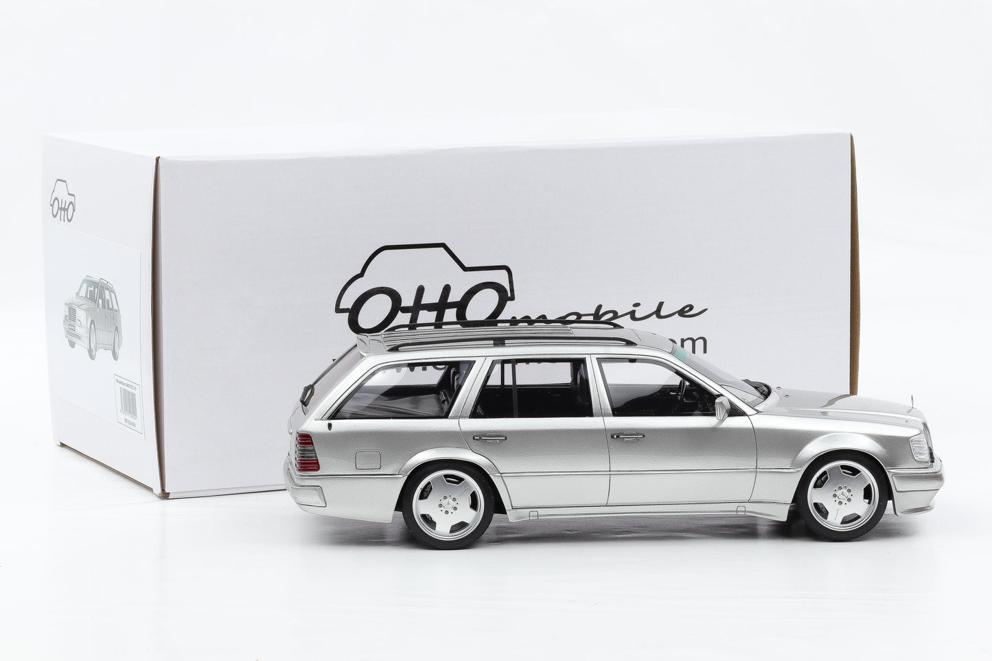 1:18 OTTOmobile Mercedes Benz W124 AMG 70TE 1998 silber OT1224