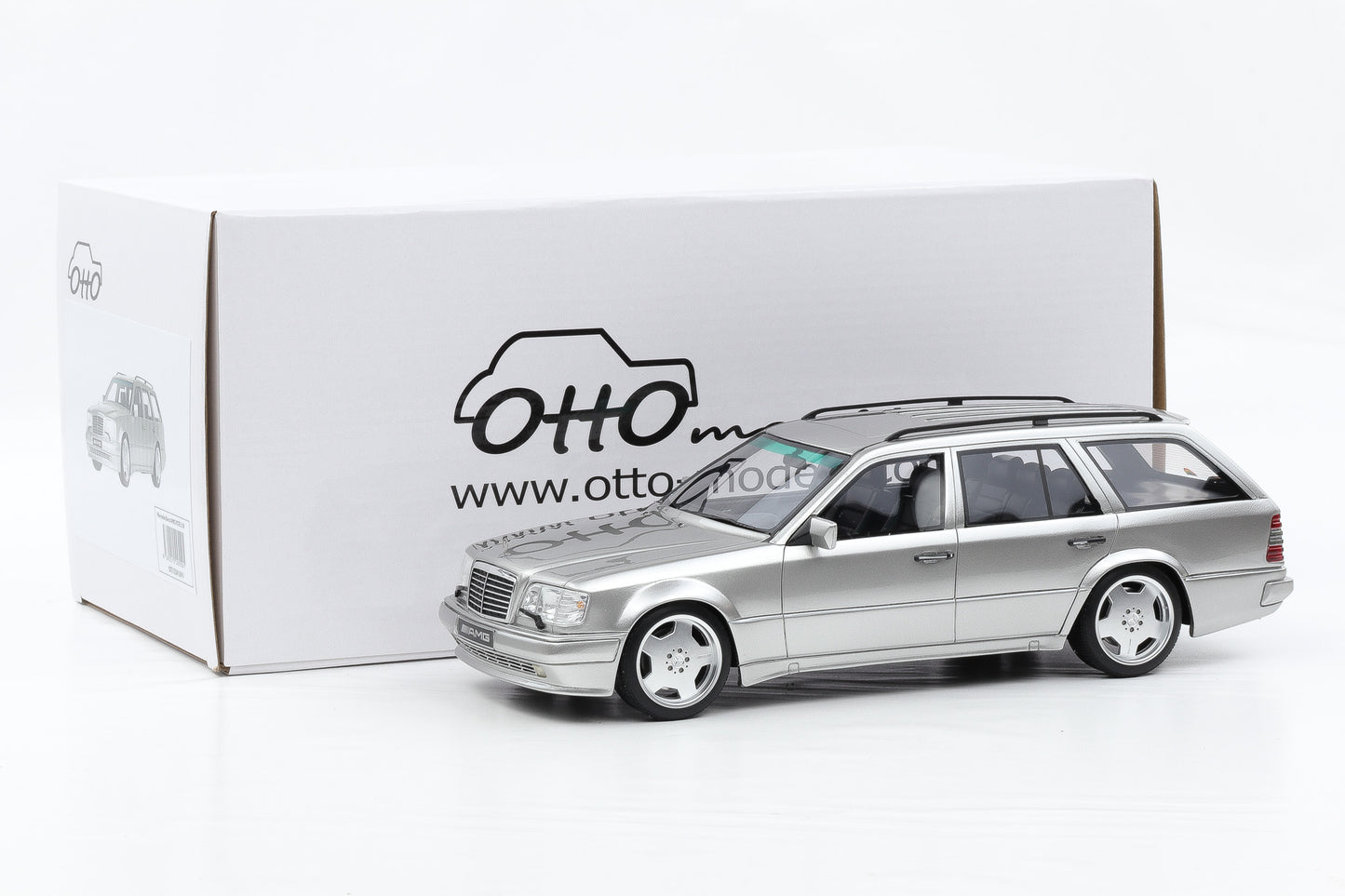 1:18 OTTOmobile Mercedes Benz W124 AMG 70TE 1998 silber OT1224
