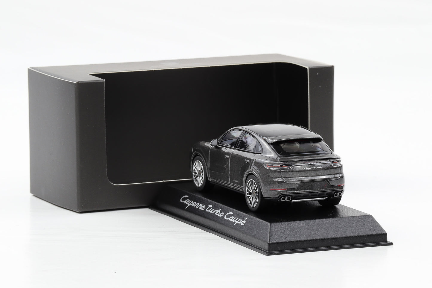 1:43 Porsche Cayenne Turbo Coupe 2019 dunkelgrau metallic dealer WAP Norev