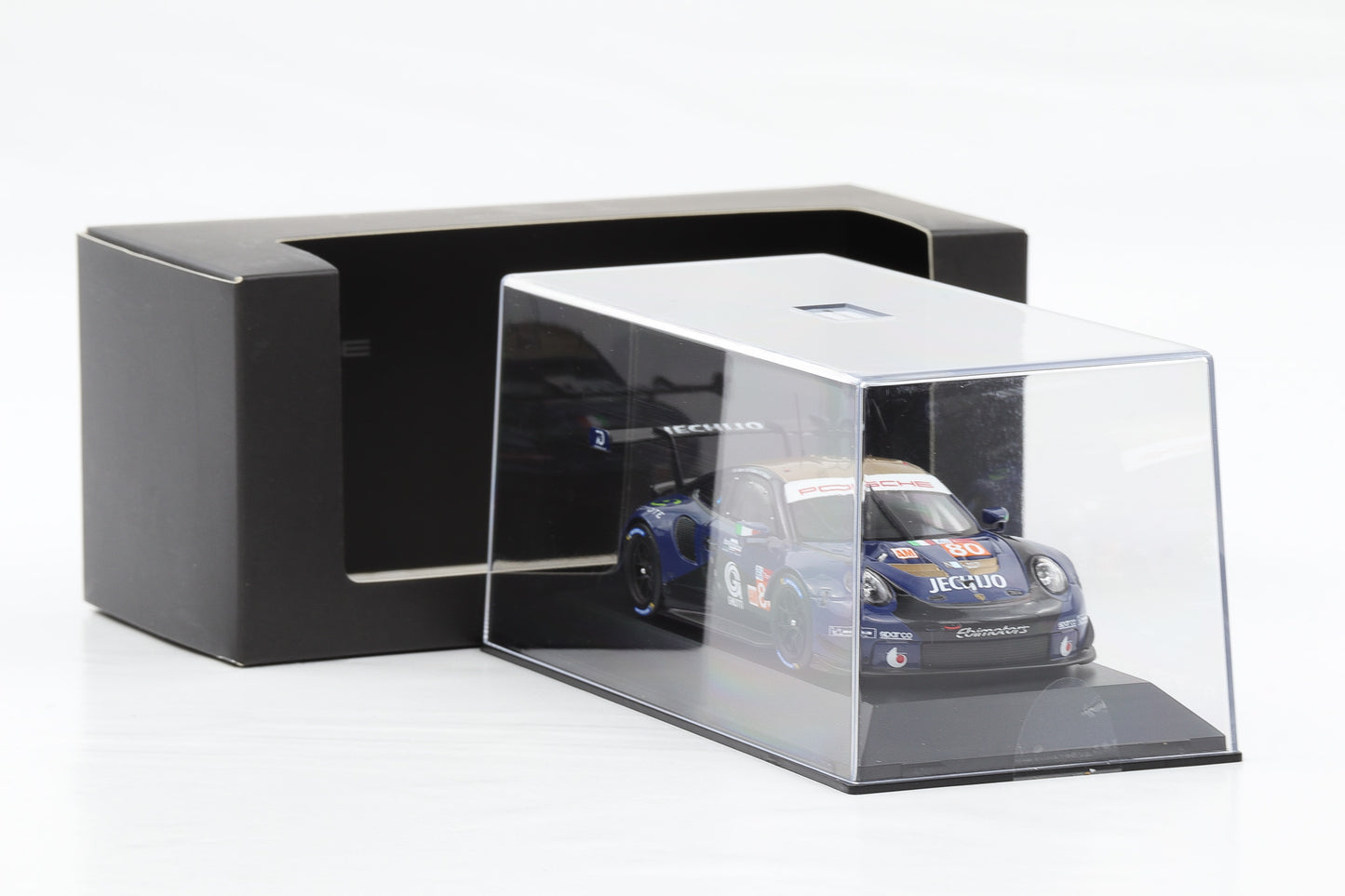 1:43 Spark Porsche 911 RSR Ebimotors Le Mans 2018 #80 Dealer WAP0209230K