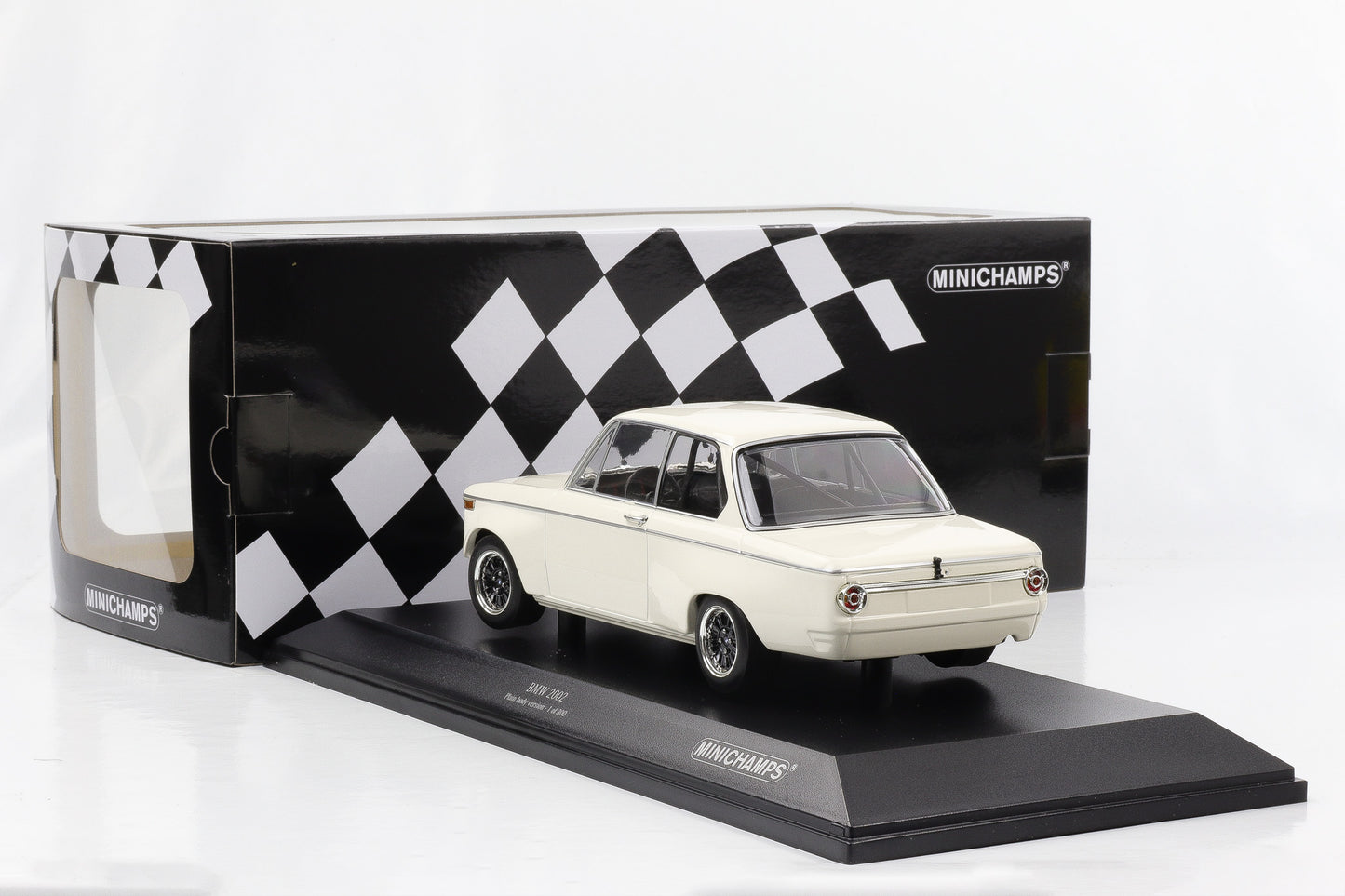 1:18 BMW 2002 Motorsport Version Plain Body weiss 1970 1:18 Minichamps