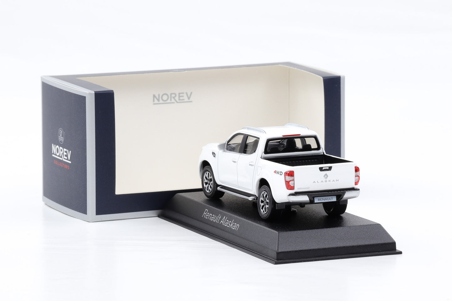 1:43 Norev Renault Alaskan Pickup 2019 weiss 518353