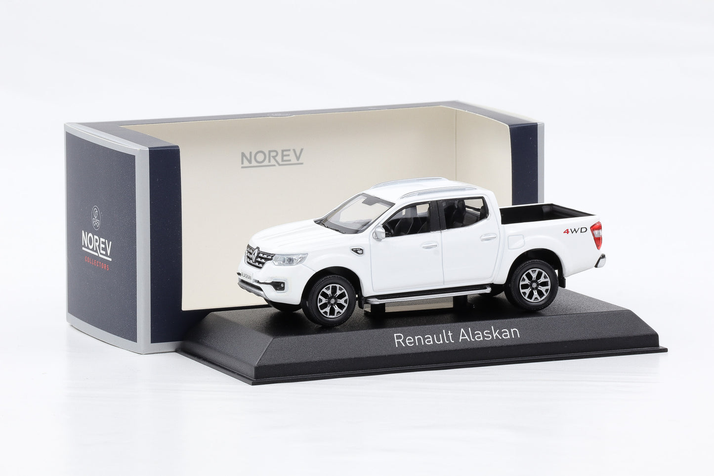 1:43 Norev Renault Alaskan Pickup 2019 weiss 518353