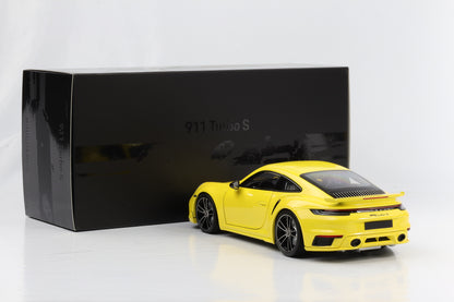 1:18 Porsche 911 992 Turbo S Coupe Sport Design 2021 gelb Minichamps