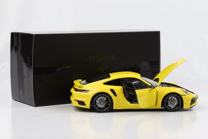 1:18 Porsche 911 992 Turbo S Coupe Sport Design 2021 gelb Minichamps