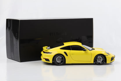 1:18 Porsche 911 992 Turbo S Coupe Sport Design 2021 gelb Minichamps