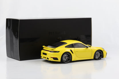 1:18 Porsche 911 992 Turbo S Coupe Sport Design 2021 gelb Minichamps