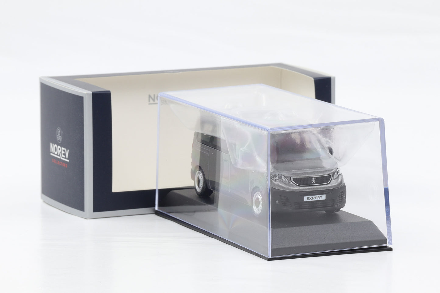 1:43 Norev Peugeot Expert Bus 2016 Platinium grey 479861