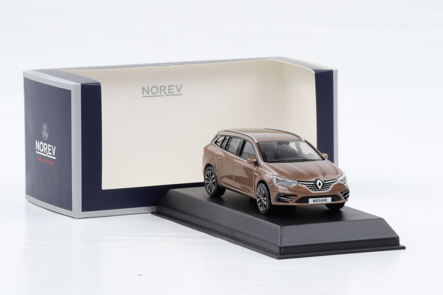 1:43 Norev Renault Megane Estate 2020 Solar Copper brown 517675