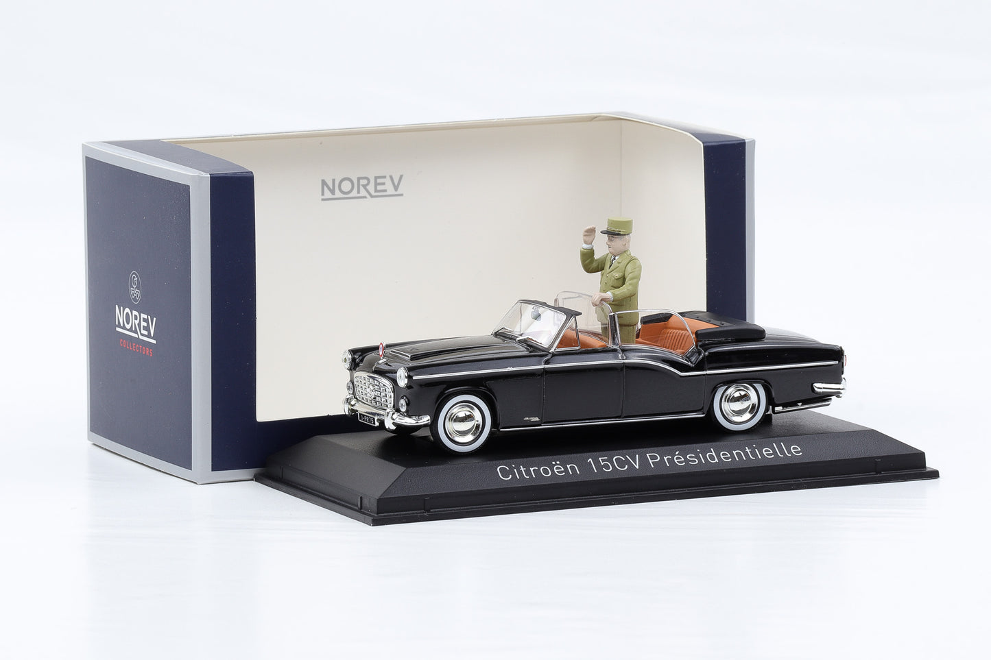 1:43 Norev Citroen 15 CV Presidentielle 1968 De Gaulle Figur 153134