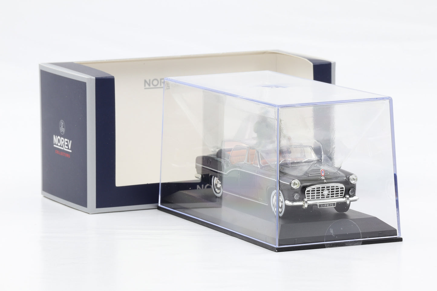 1:43 Norev Citroen 15 CV Presidentielle 1968 De Gaulle Figur 153134