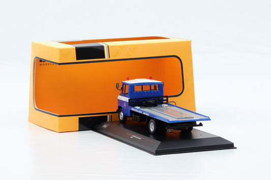1:43 IXO Mercedes-Benz L608 D LKW Auto Transporter Service blau