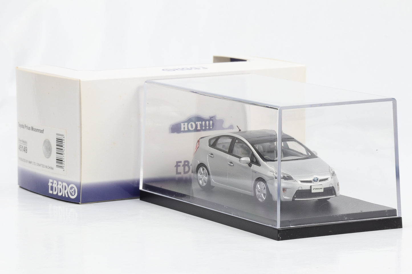 1:43 Ebbro Toyota Prius Moonroof 2012 metallic-silber