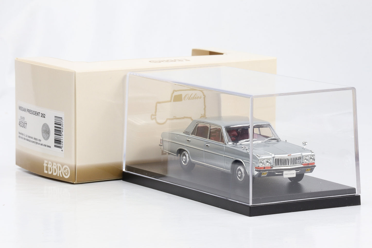 1:43 Ebbro Oldies Nissan President 252 Limousine silber 1987 diecast