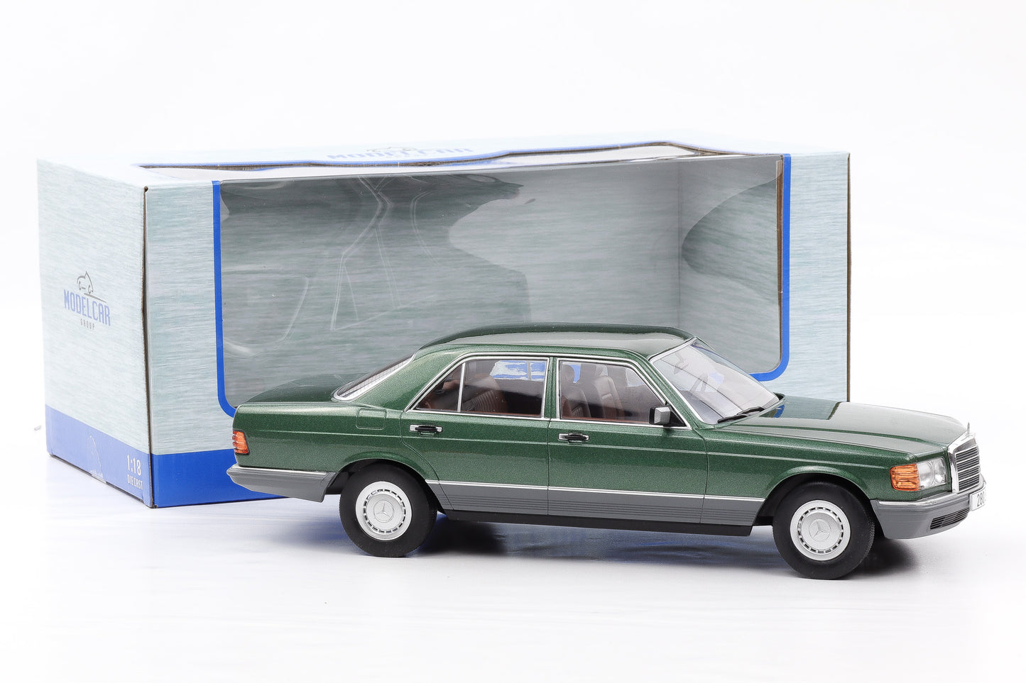 1:18 MCG Mercedes Benz 280 SE S-Klasse W126 1979 dunkelgrün metallic